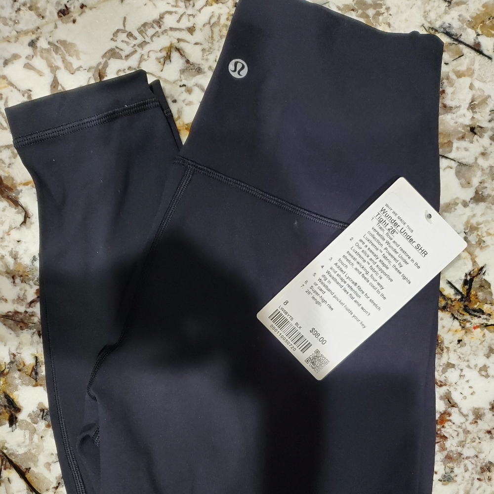 NWT Lululemon Wunder Under sz 8